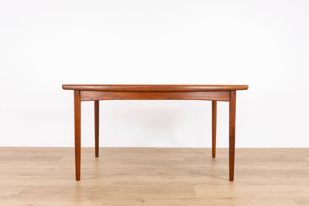 Danish Mid-Century Teak Dining Table by Skovby - (327-036)