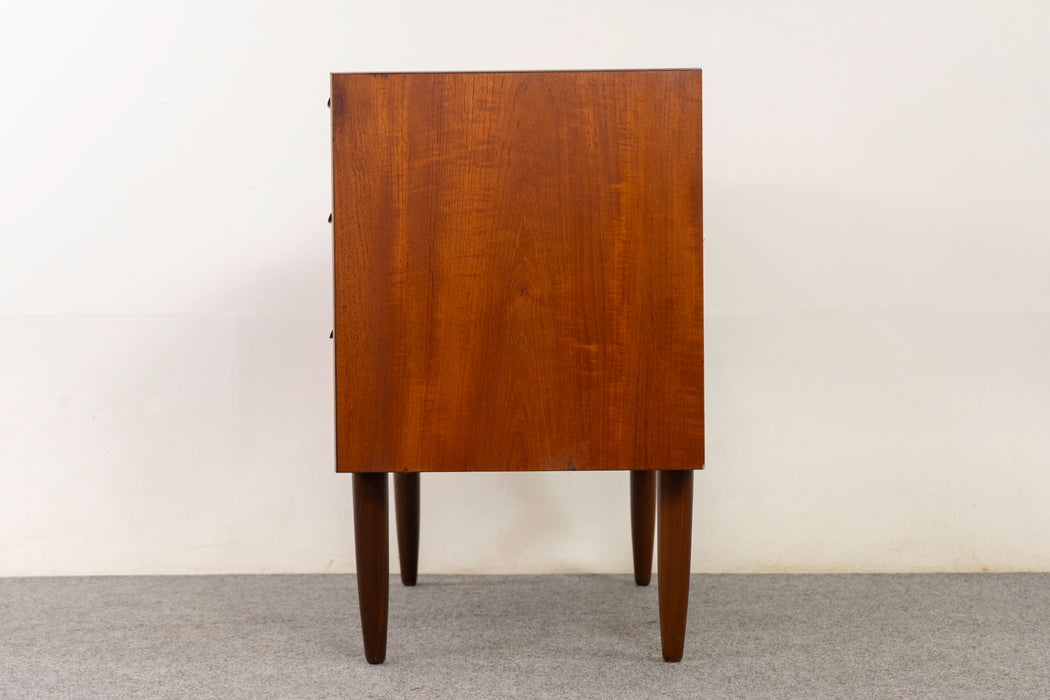 Teak Danish Dresser - (325-022)