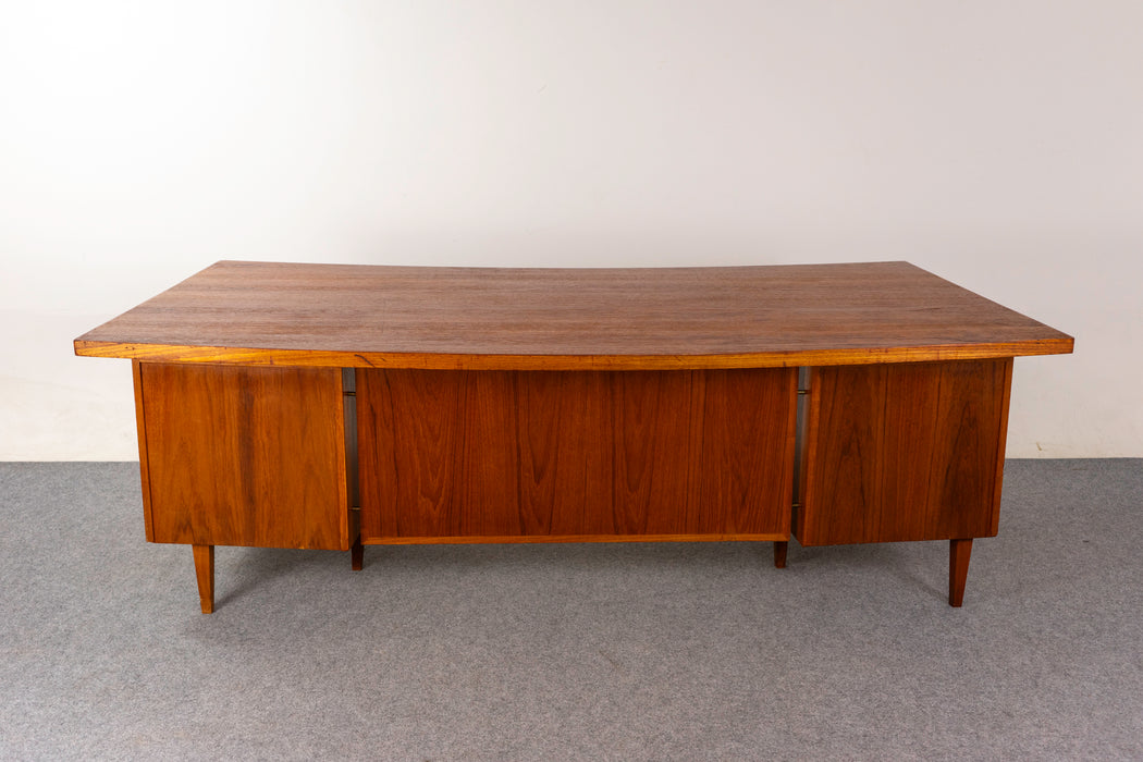 Mid-Century Teak Executive Desk - (D1225)