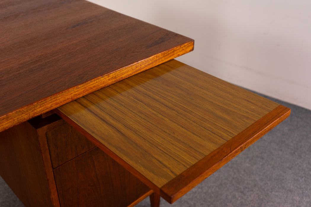 Teak Mid-Century Executive Desk - (D1225)