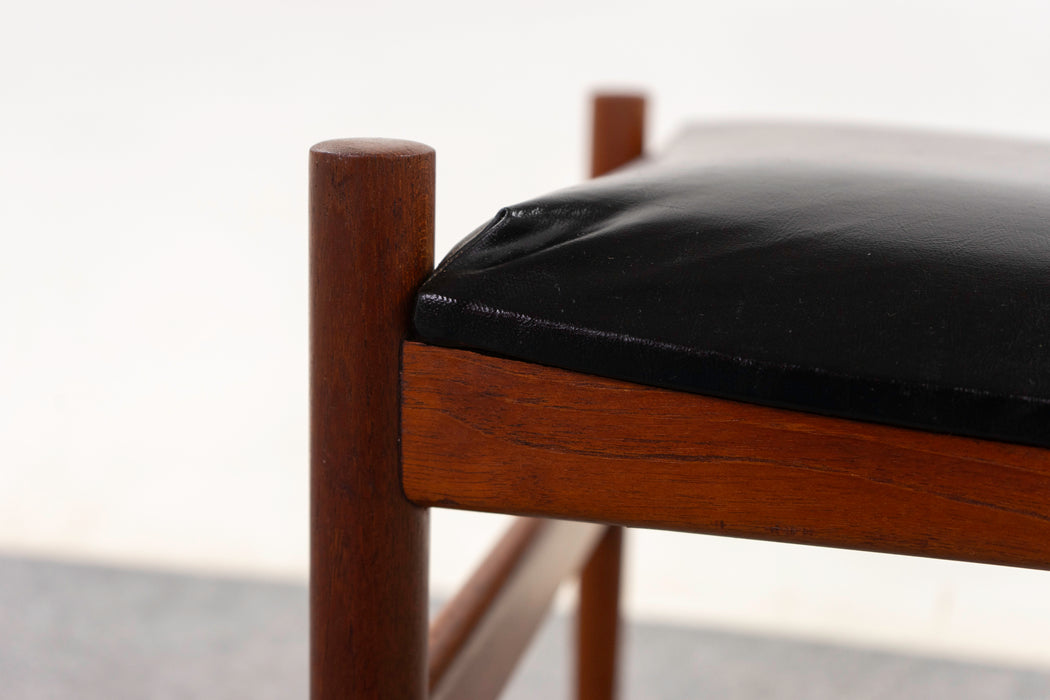 Mid-Century Teak Footstool - (D1152)