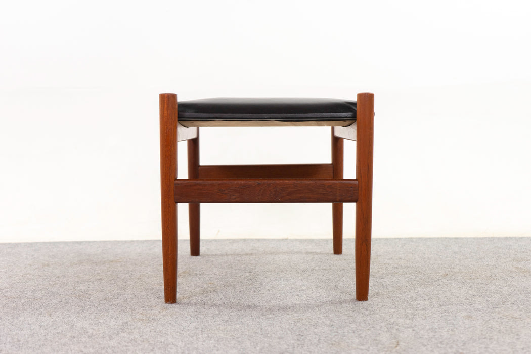 Mid-Century Teak Footstool - (D1152)