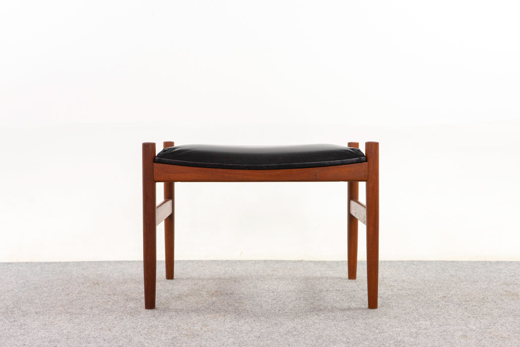 Mid-Century Teak Footstool - (D1152)