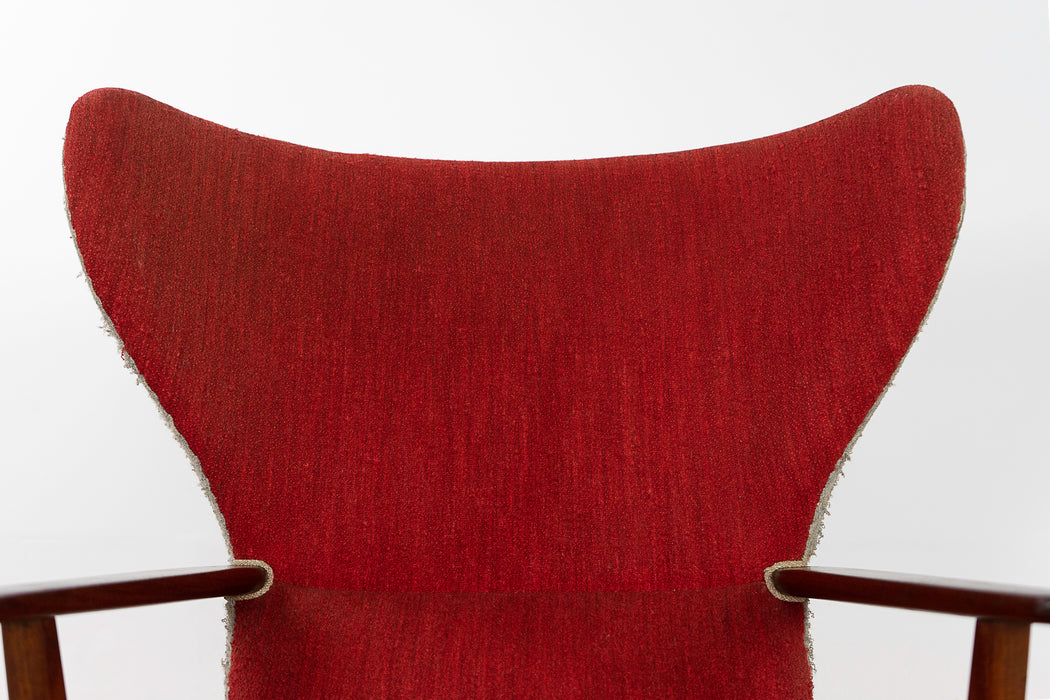 Teak Danish Lounge Chair - (321-229)
