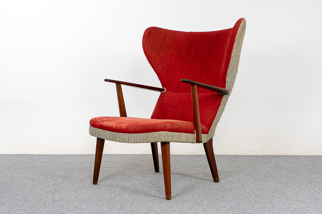Danish Modern Teak Lounge Chair - (321-229)