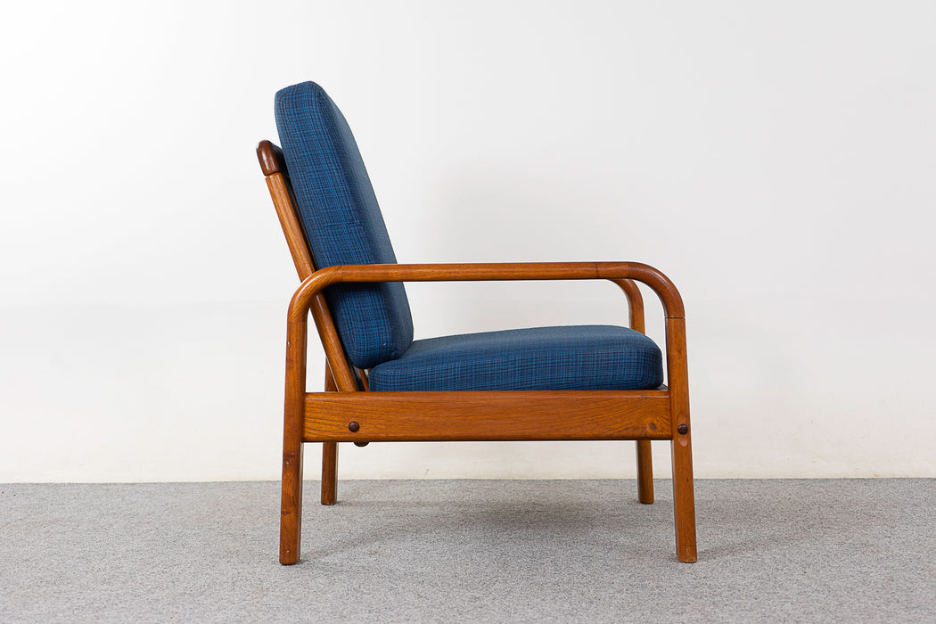 Teak Danish Lounge Chair - (321-265.2)