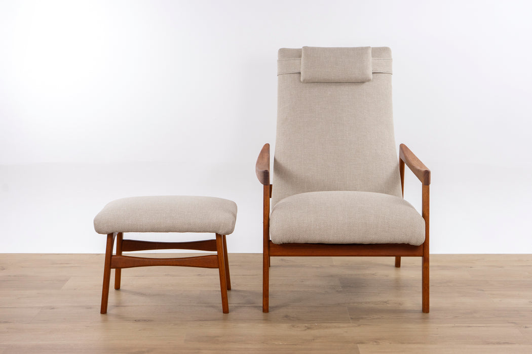 Danish Modern Teak Recliner Lounge Chair with Footstool - (D1556)
