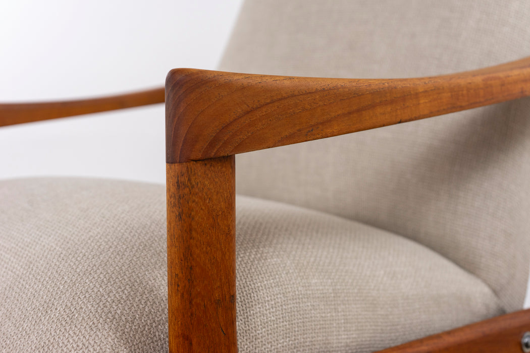 Danish Modern Teak Recliner Lounge Chair with Footstool - (D1556)