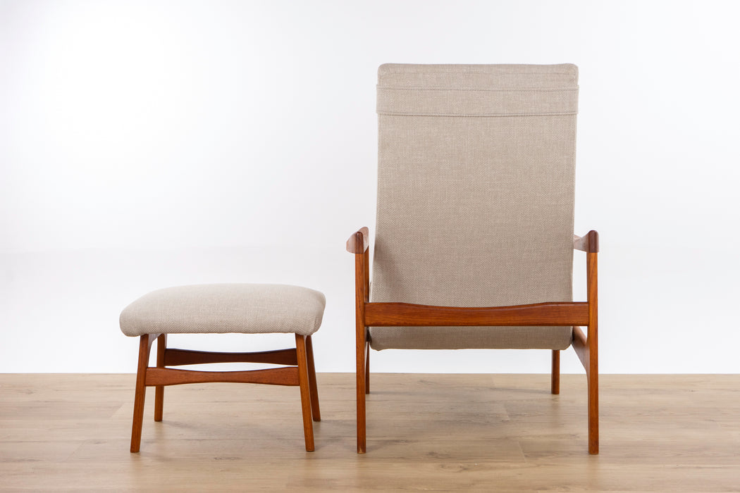 Danish Modern Teak Recliner Lounge Chair with Footstool - (D1556)