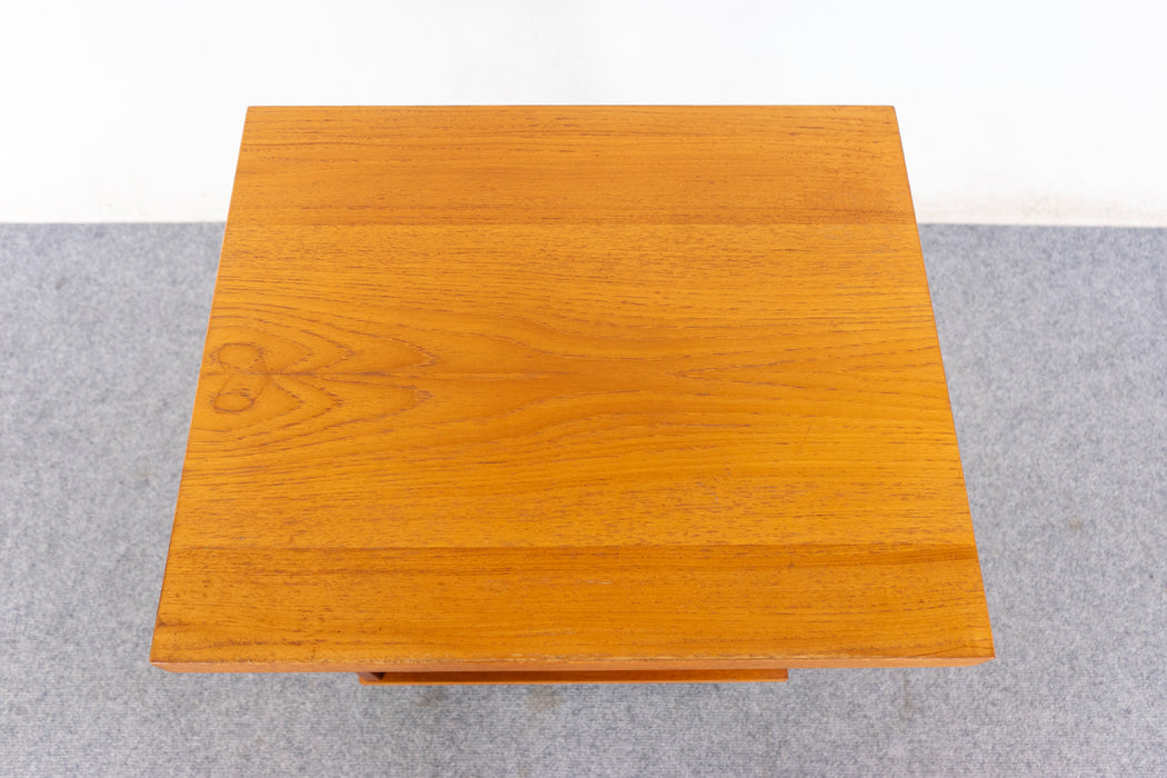 Danish Modern Teak Side Table - (327-182)