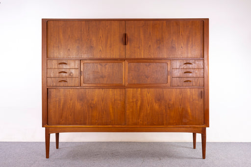 Teak Danish Sideboard by Johannes Andersen - (326-024)