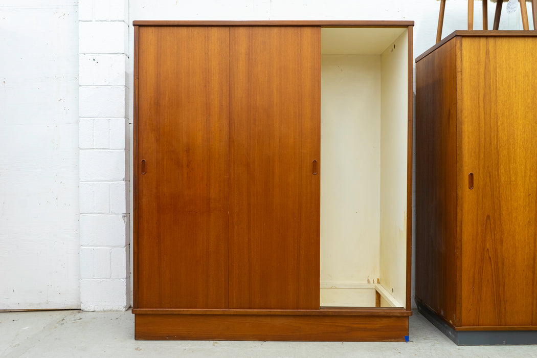 Teak Danish Wardrobe - (325-086)