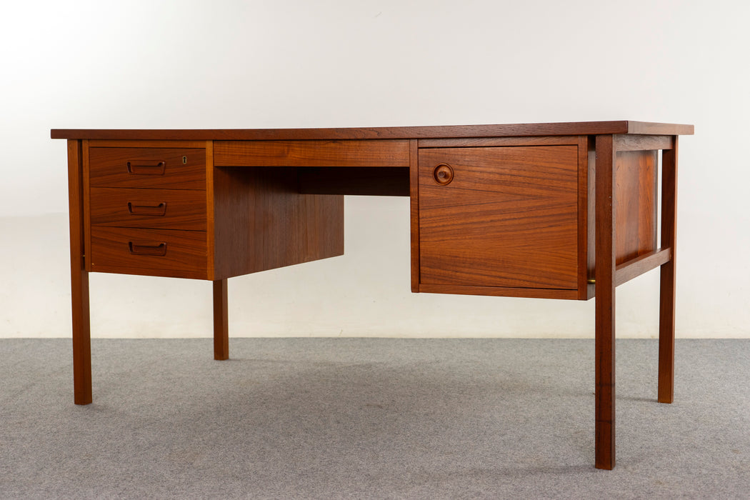 Teak Danish Desk - (326-003)