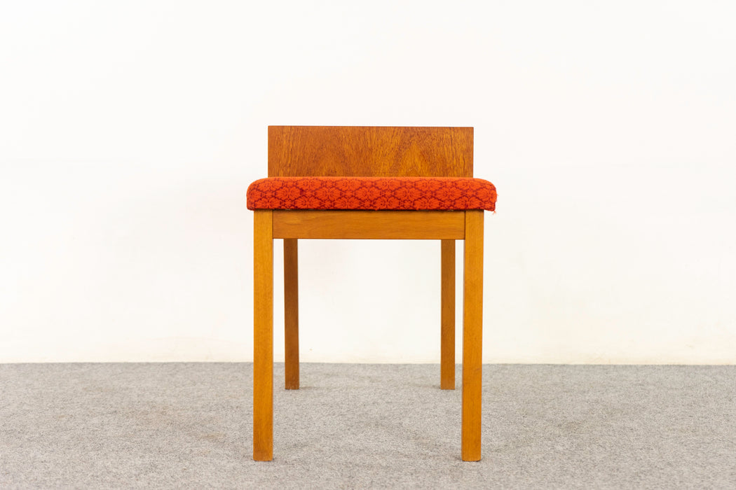 Teak & Beech Mid-Century Bench - (325-280.3)