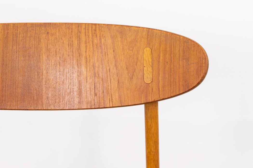 Danish Modern Teak & Oak Dining Chair - (D1467)