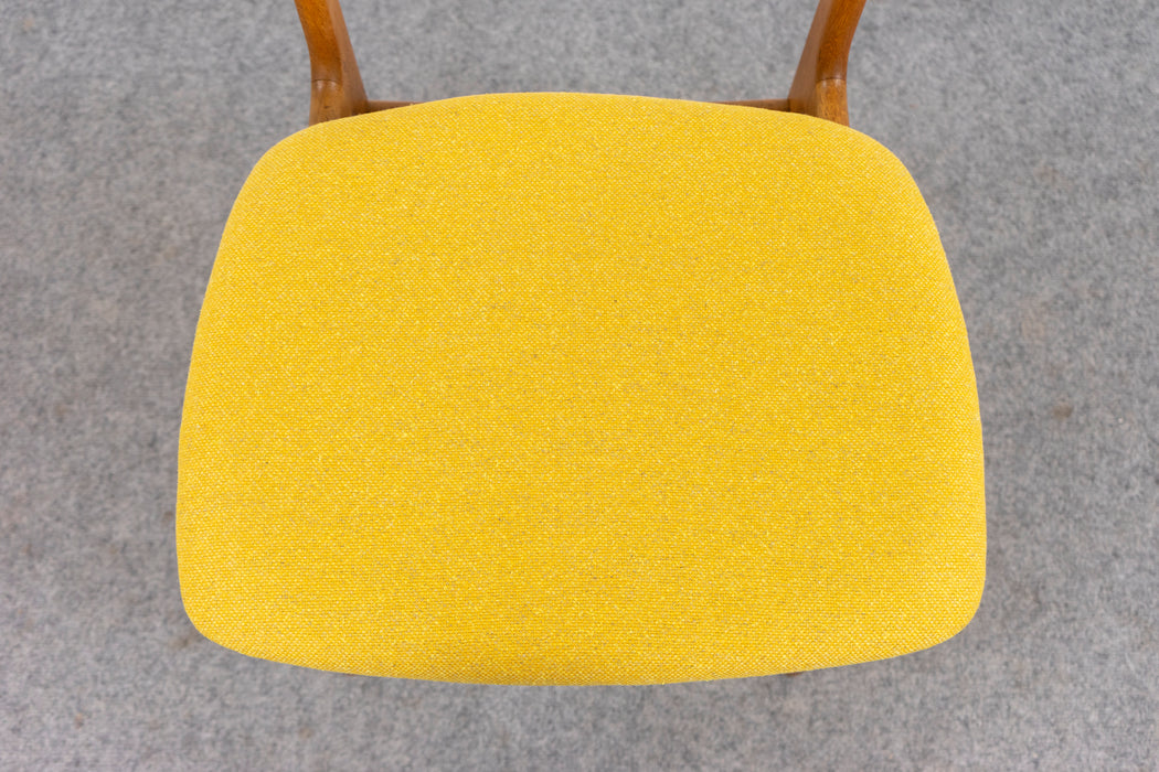 Danish Modern Teak & Oak Dining Chair - (D1467)