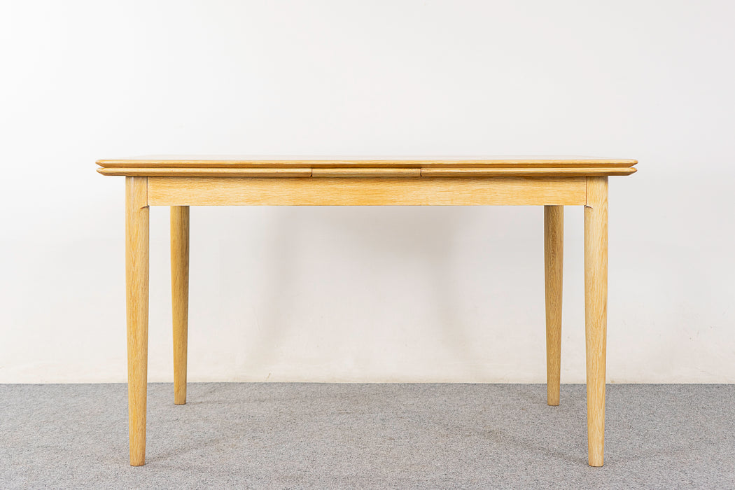 Oak Dining Table by Skovmand & Andersen - (323-011)