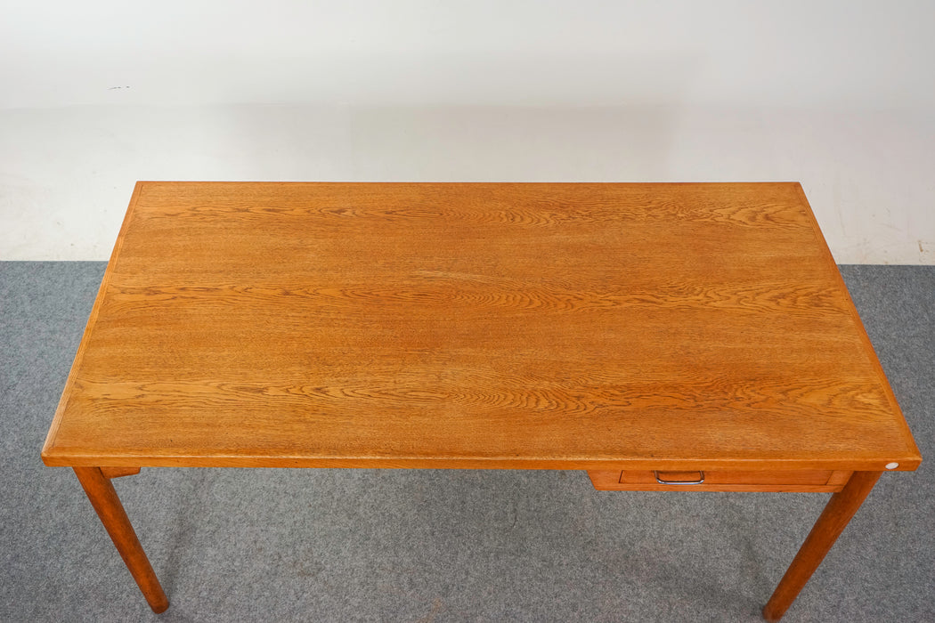 Oak Danish Desk - (D1273)