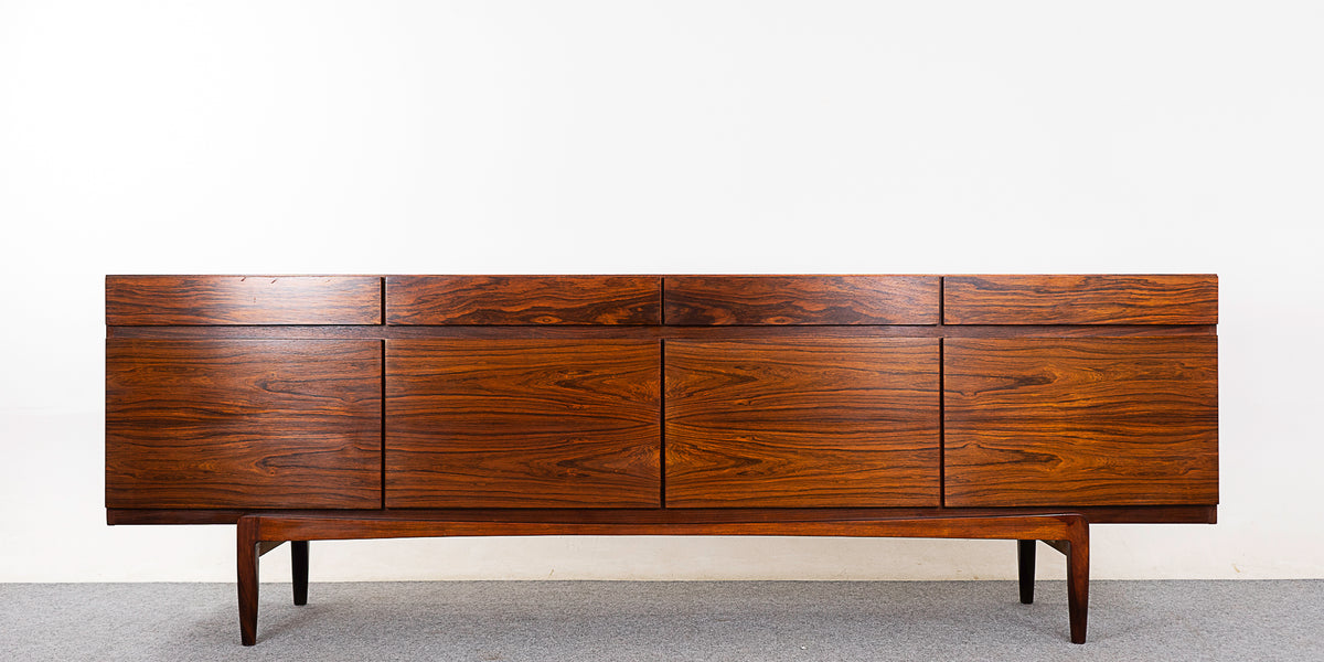 アンティーク　紫檀？　茶櫃 Sideboard Made With Rosewood By Ib Kofod Larsen For Faarup