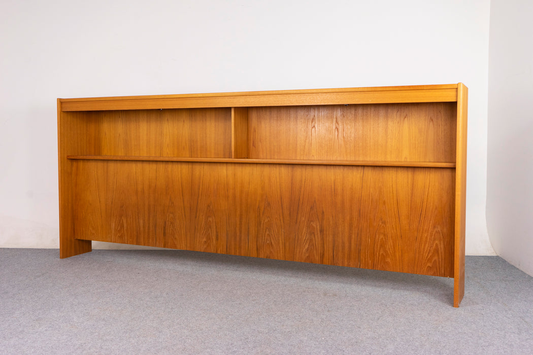 Teak King Sized Freestanding Headboard - (D1220)