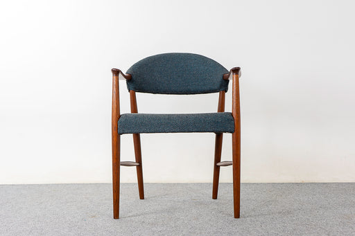 Teak Model 223 Arm Chair by Kurt Olsen - (321-111.4)