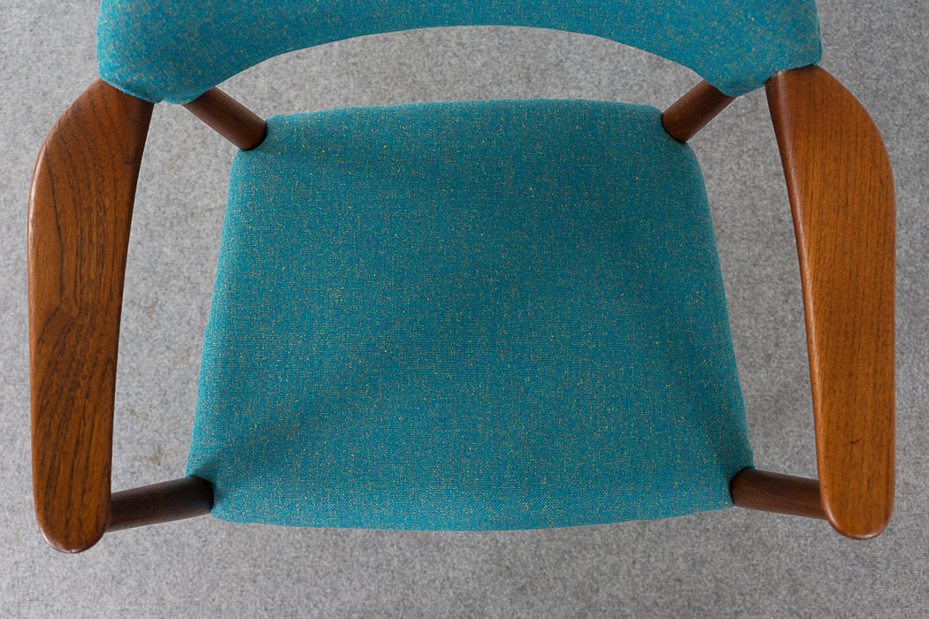 Teak Model 223 Arm Chair by Kurt Olsen - (321-111.6)