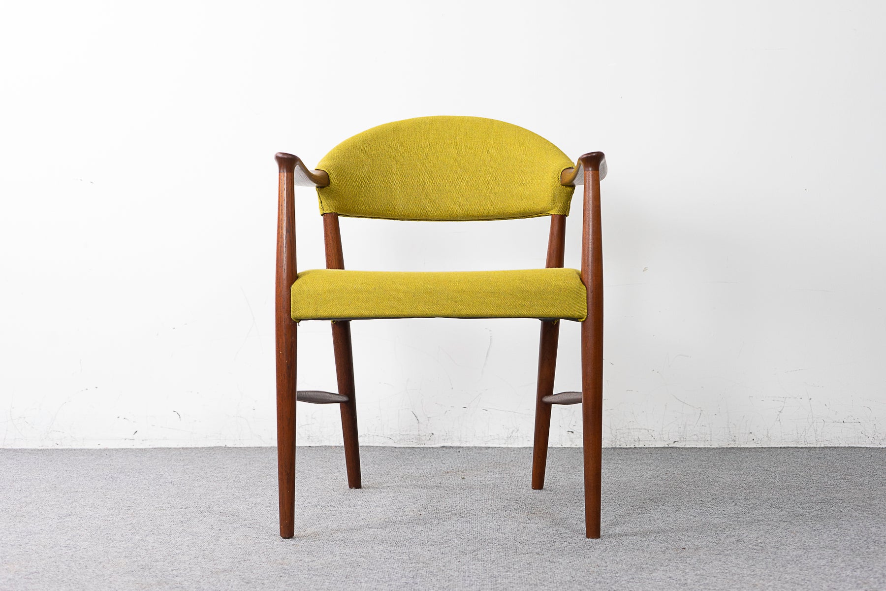 Teak Model 223 Arm Chair by Kurt Olsen - (321-111.8)