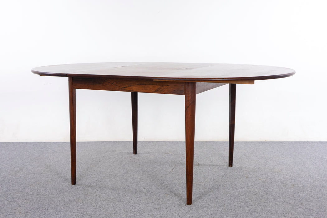 Danish Modern Rosewood Dining Table - (326-189)