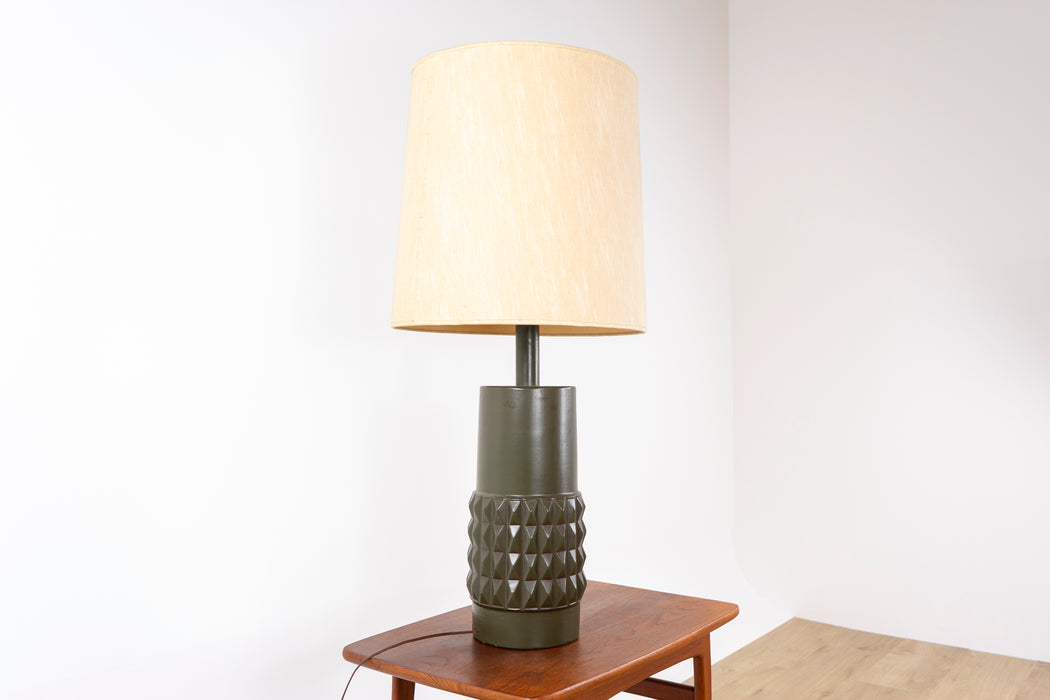 Mid Century Ceramic Table Lamp  - (D1555)