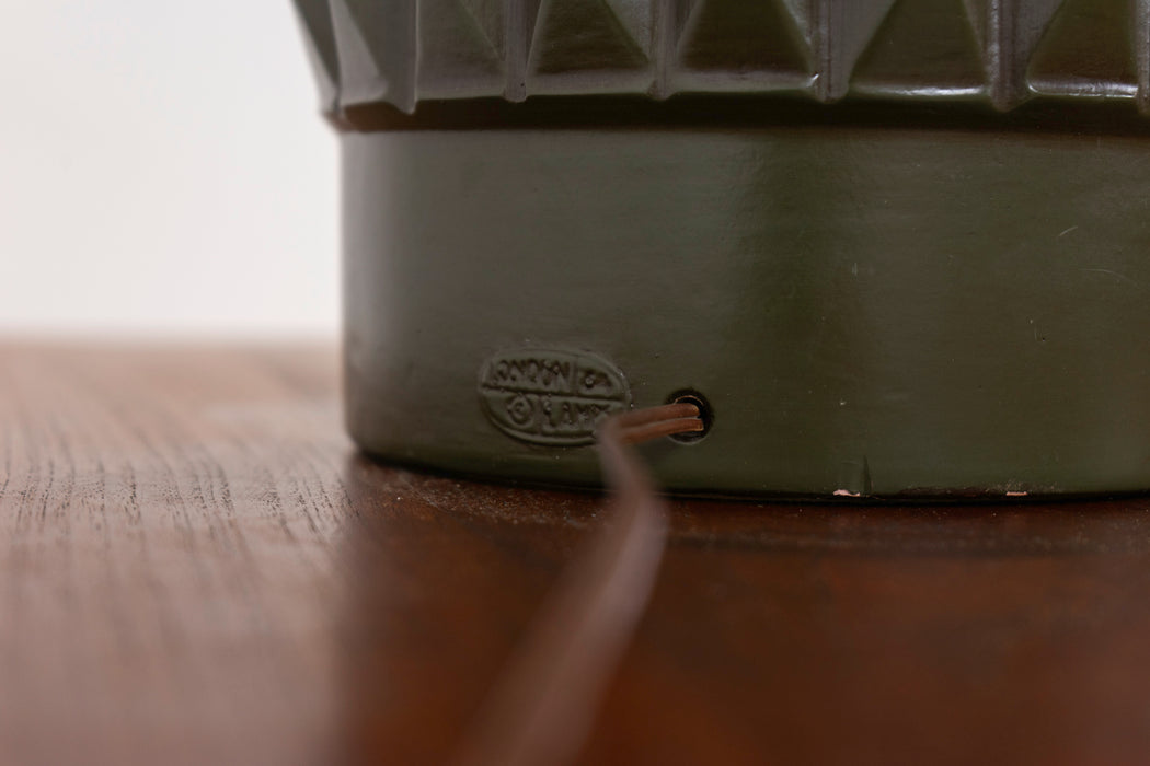 Mid Century Ceramic Table Lamp  - (D1555)