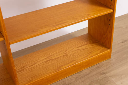 Danish Mid Century Oak Bookcase with Planter - (D1600)
