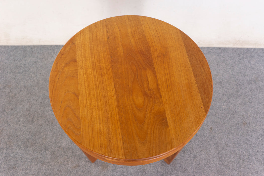 Teak Mid-Century Side Table - (D1426)