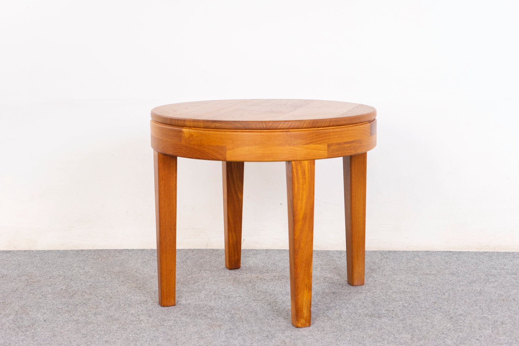 Teak Mid-Century Side Table - (D1426)