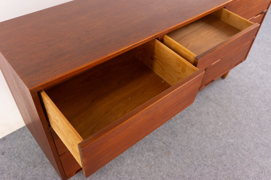 Teak Mid-Century Dresser - (D1472)