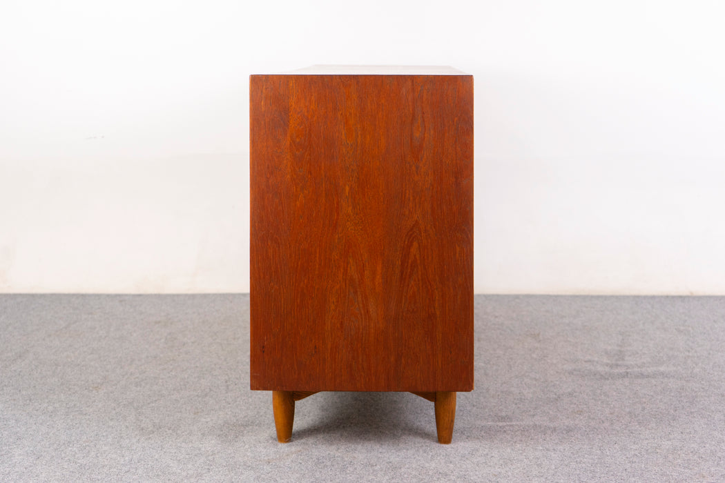 Teak Mid-Century Dresser - (D1472)