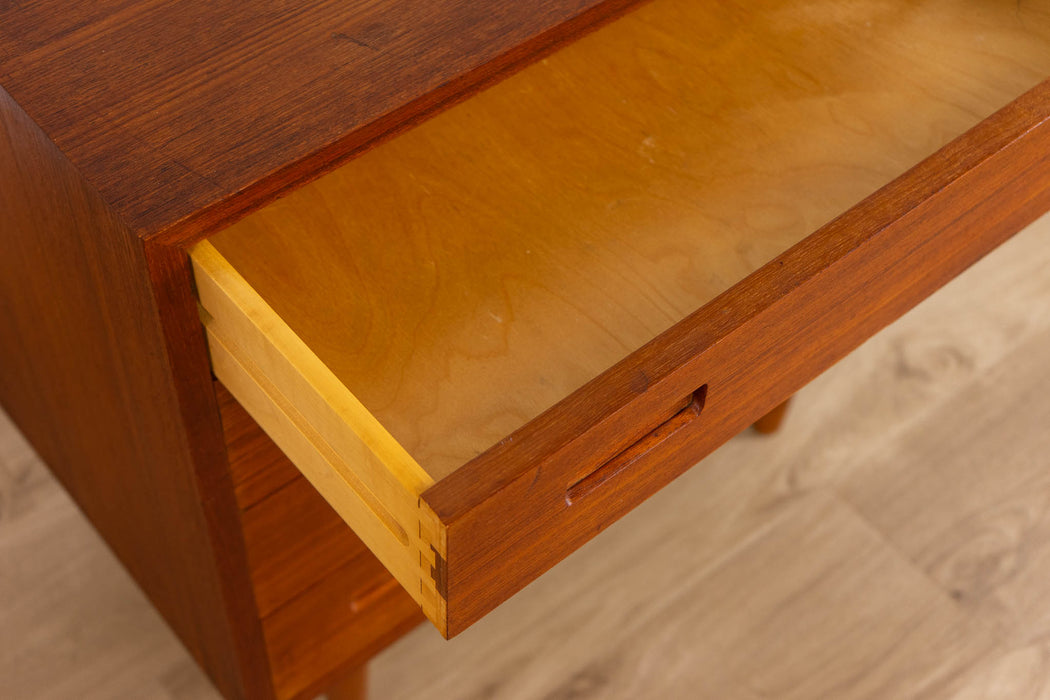 Danish Modern Teak Dresser by Poul Hundevad - (D1637)