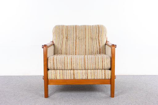 Mid Century Teak Lounge Chair - (D1488)