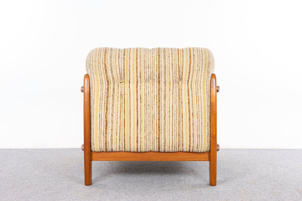 Mid Century Teak Lounge Chair - (D1488)