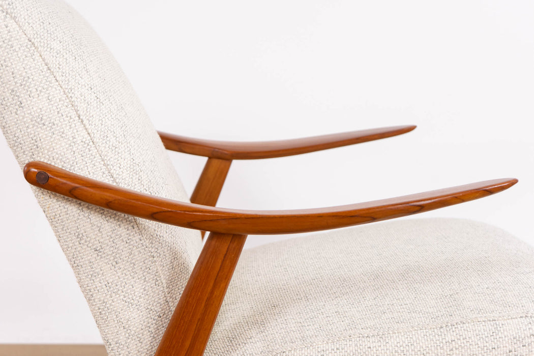 Danish Mid Century Teak Lounge Chair - (D1650)