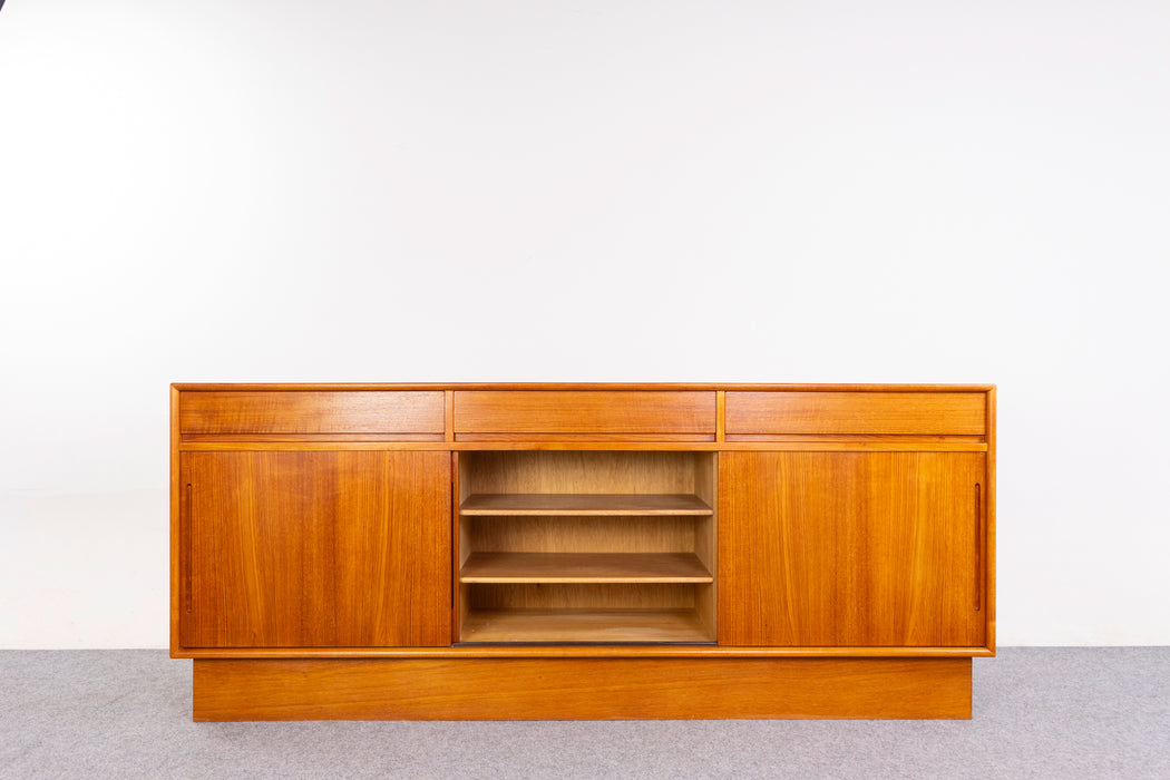 Teak Mid-Century Sideboard - (D1422)