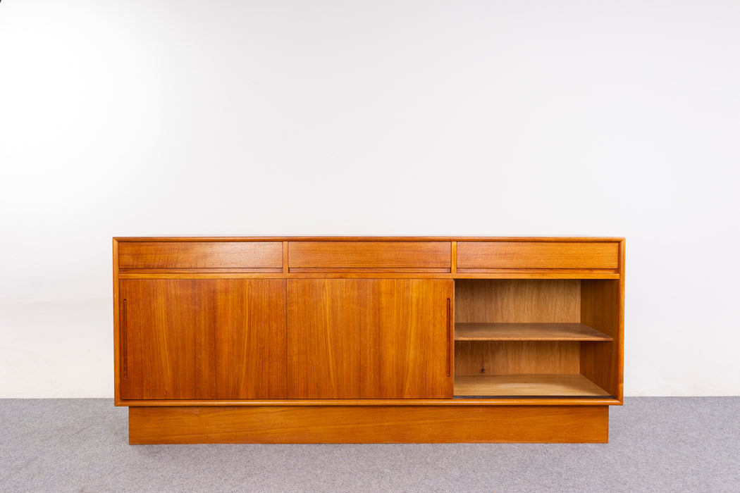Teak Mid-Century Sideboard - (D1422)