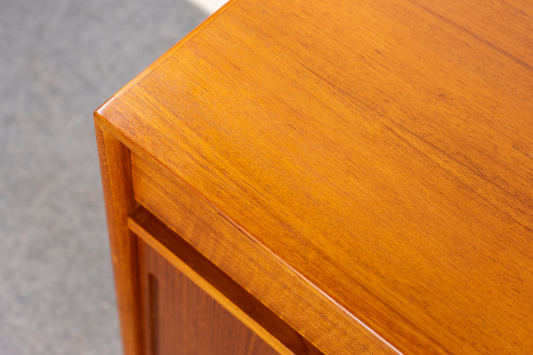 Teak Mid-Century Sideboard - (D1422)