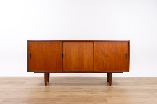 Mid-Century Modern Teak Sideboard  - (D1688.1)
