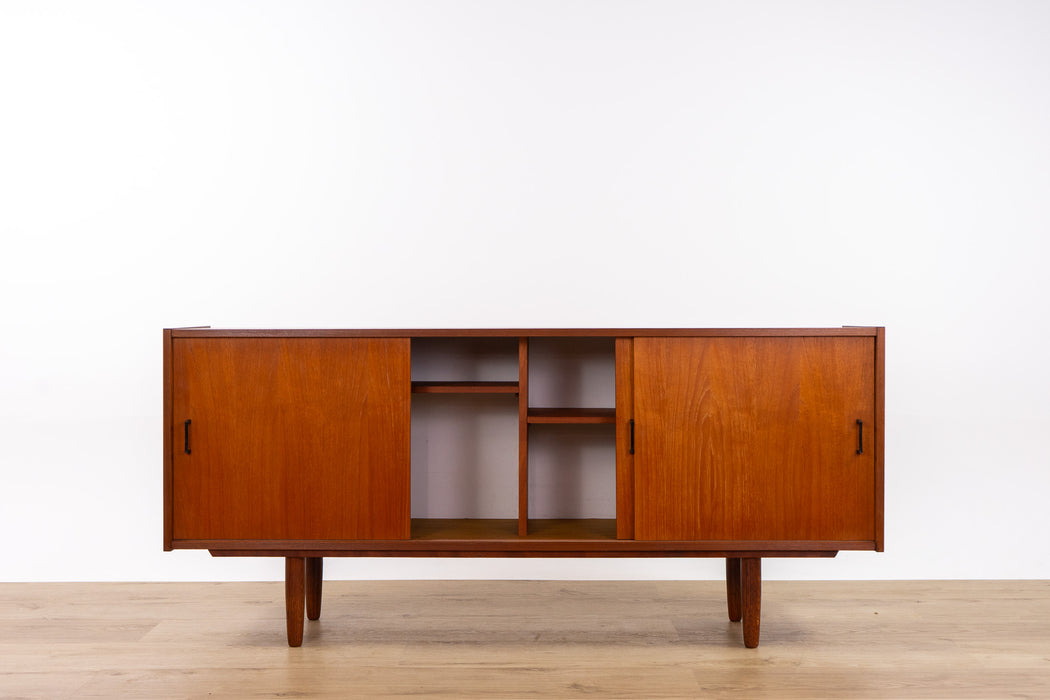 Mid-Century Modern Teak Sideboard  - (D1688.1)