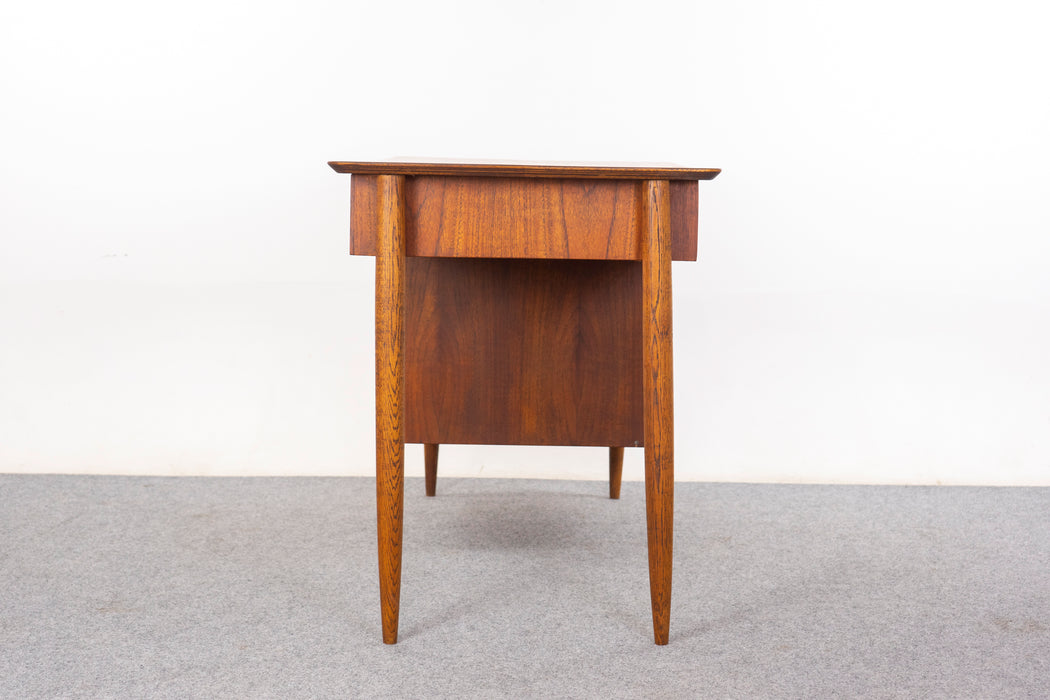 Teak & Oak Danish Desk - (D1468)