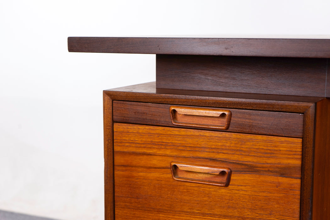 Mid Century Modern Writing Desk  - (D1512)
