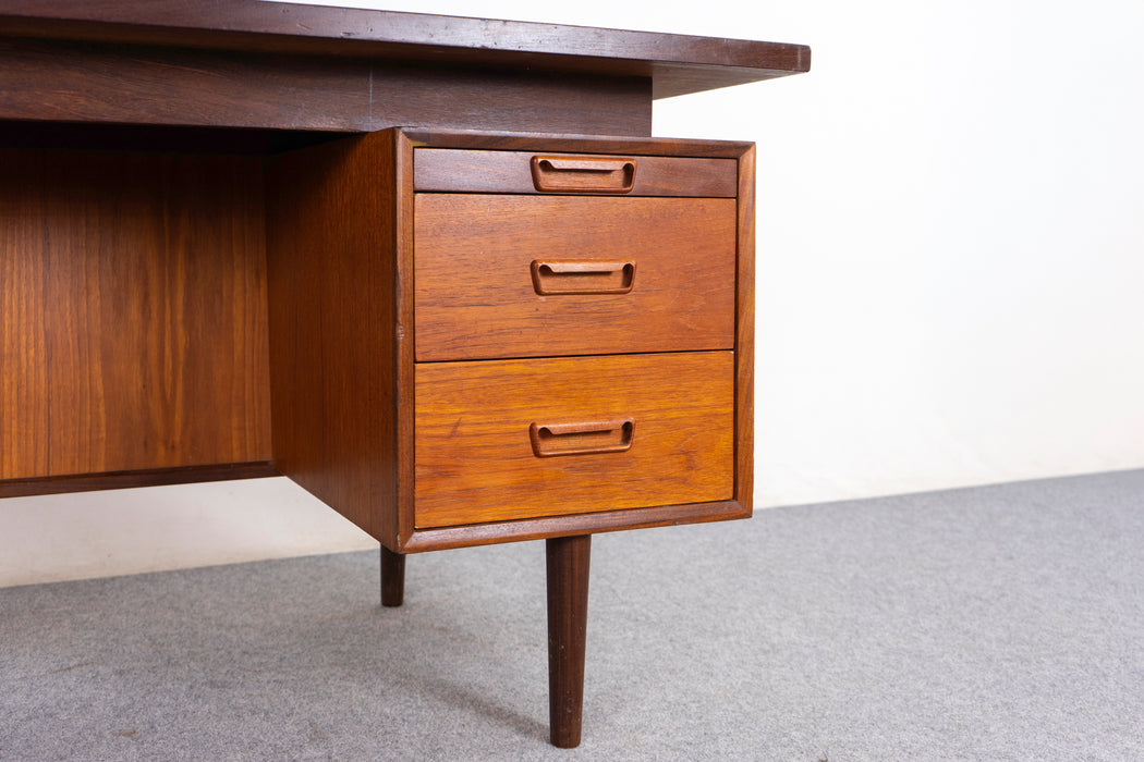 Mid Century Modern Writing Desk  - (D1512)