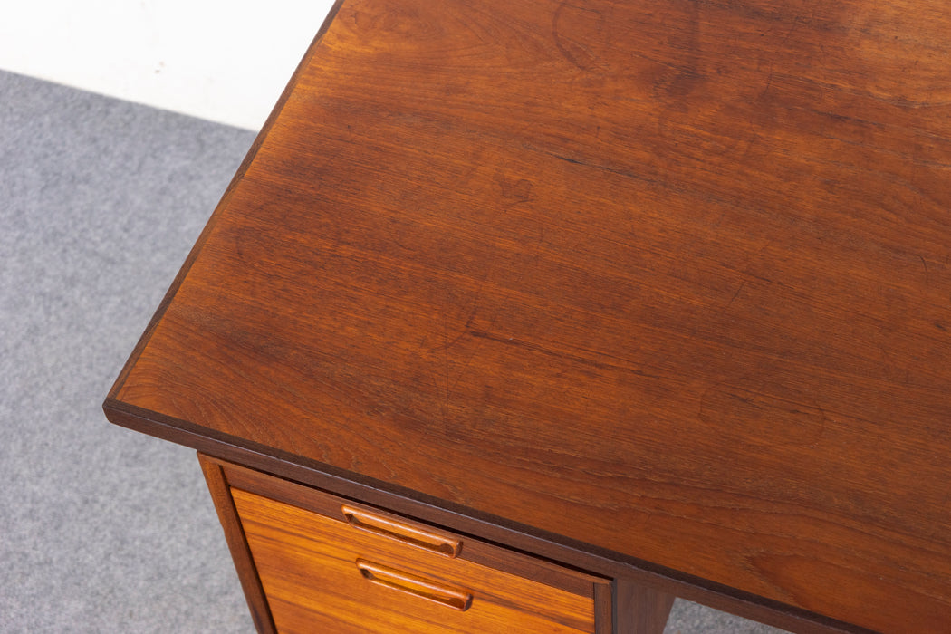 Mid Century Modern Writing Desk  - (D1512)