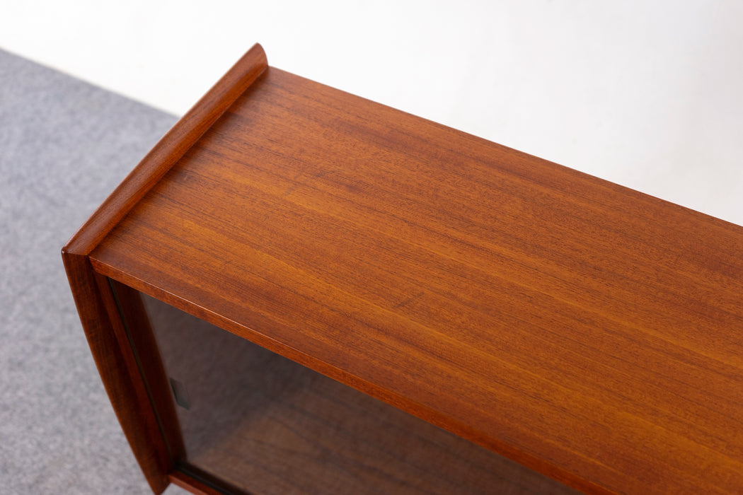 Mid-Century Modern Teak Cabinet - (D1486)