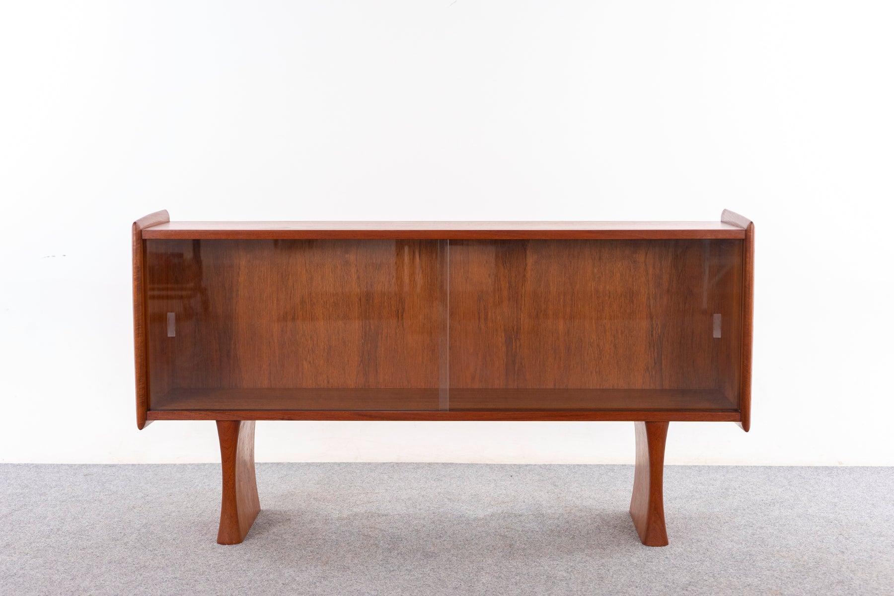 Mid-Century Modern Teak Cabinet - (D1486)